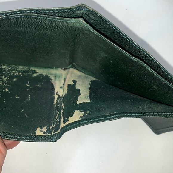 💥AUTHENTIC💥 Louis Vuitton Mens Leather Bifold Wallet Green - Picture 5 of 10